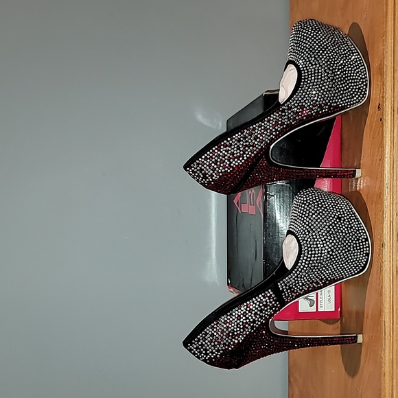 ALBA LOLA Black Suede BLING Heels SZ 7.5 - Picture 6 of 9